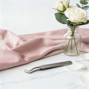 King Lash — Fiber-Grip Curved Mega Volume Tweezer